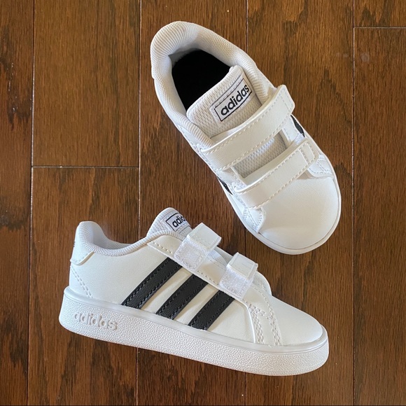 adidas grand court velcro